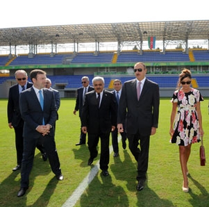 İlham Əliyev yeni stadionun açılışında iştirak edib